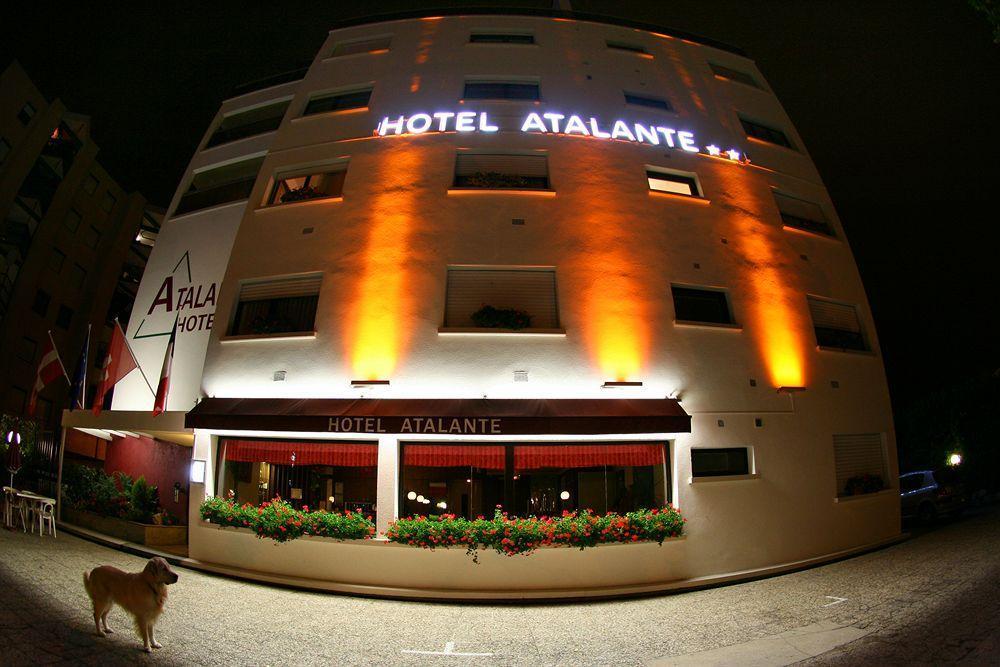 Atalante Hotell Annemasse Eksteriør bilde